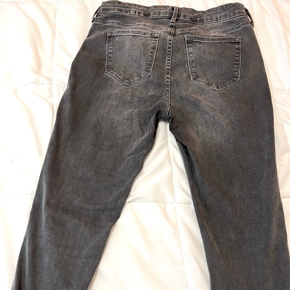 Old Navy Mid Rise Size 10 Gray Jeans - Picture 4 of 6